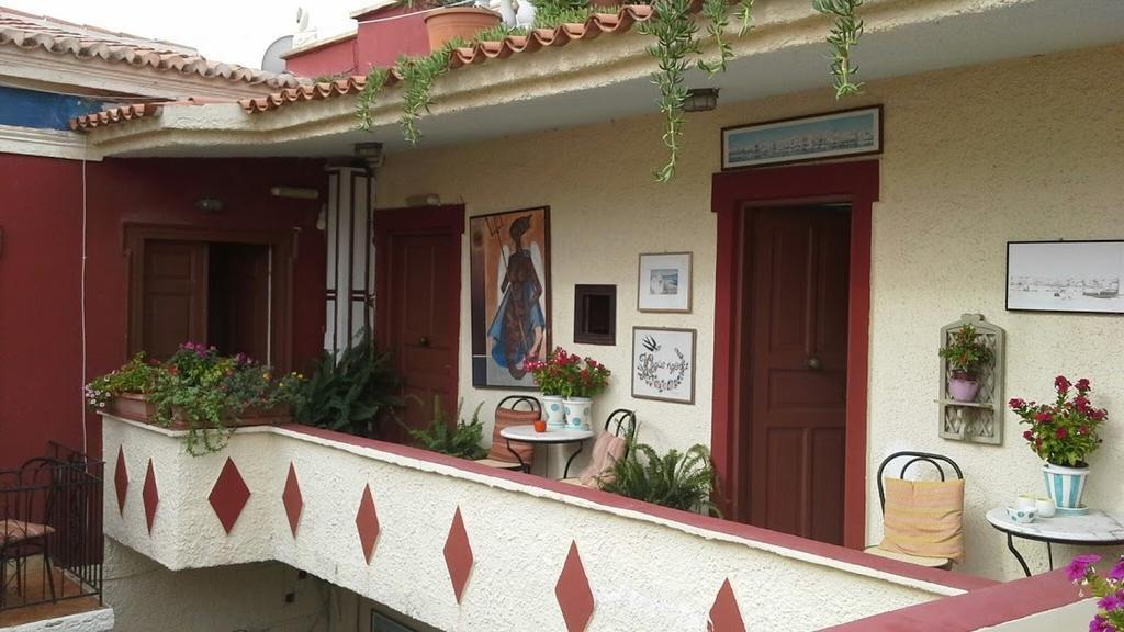 Aeginitiko Archontiko Lägenhet Aegina Exteriör bild